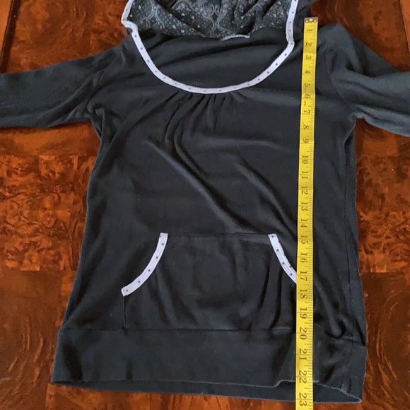 Delia*s Ladies Hooded Blouse - Picture 8 of 8